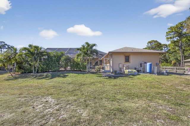 2910 Doe Trail, Loxahatchee, FL 33470