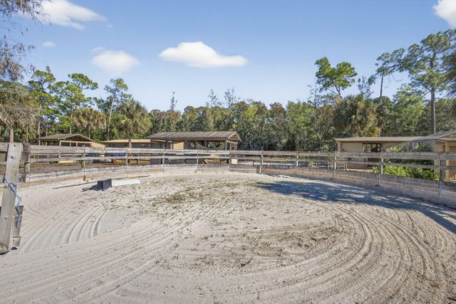 2910 Doe Trail, Loxahatchee, FL 33470