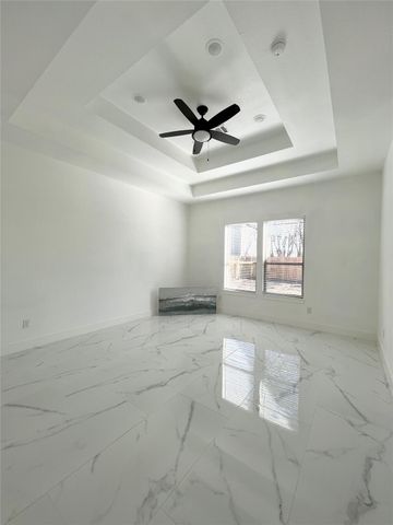 10127 Grover Ln, Houston, TX 77041