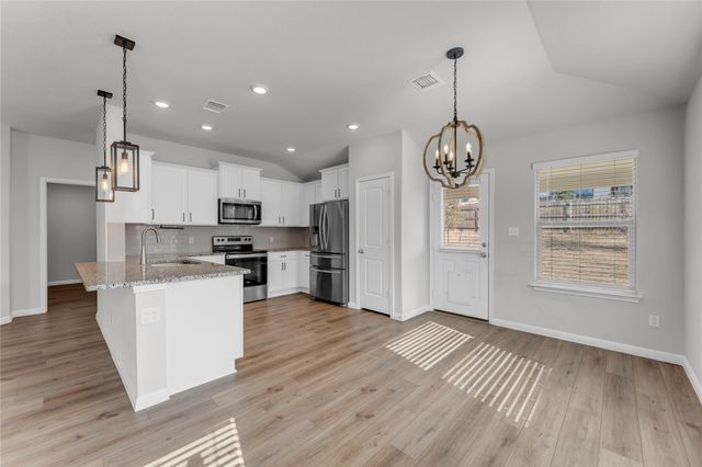 125 Cinnamon LOOP, Burnet, TX 78611