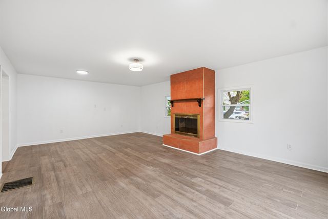 2 Glenwood Street, Albany, NY 12208