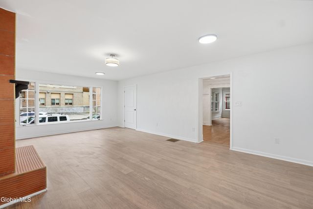 2 Glenwood Street, Albany, NY 12208