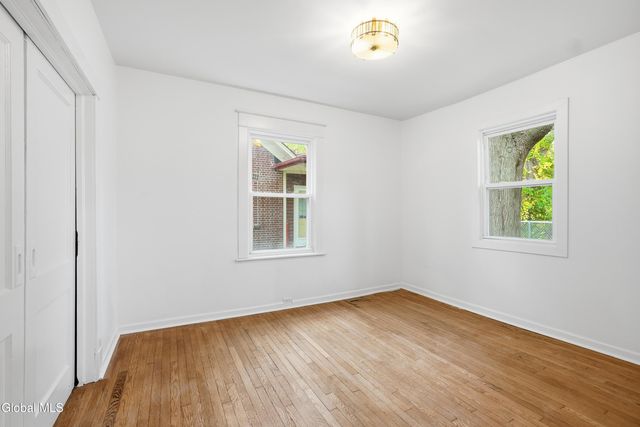 2 Glenwood Street, Albany, NY 12208