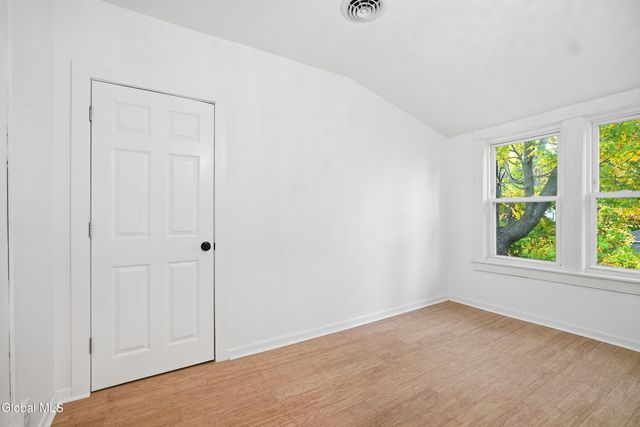 2 Glenwood Street, Albany, NY 12208