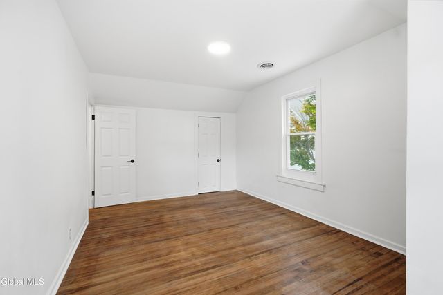 2 Glenwood Street, Albany, NY 12208