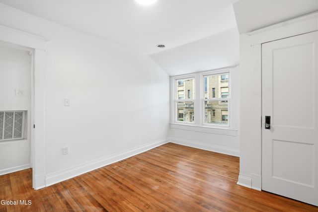 2 Glenwood Street, Albany, NY 12208