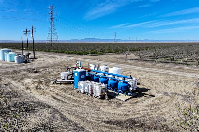 13037 W Gale Avenue, Huron, CA 93234