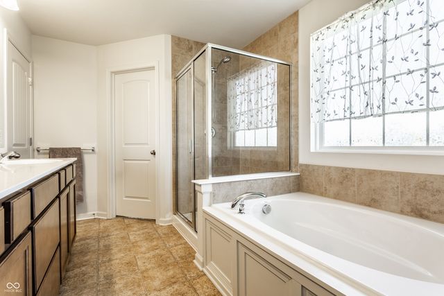 4772 Timberline Trail, Whitestown, IN 46075