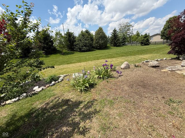4772 Timberline Trail, Whitestown, IN 46075
