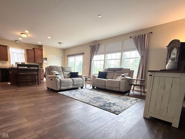 4772 Timberline Trail, Whitestown, IN 46075