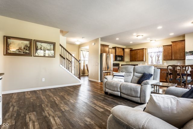 4772 Timberline Trail, Whitestown, IN 46075
