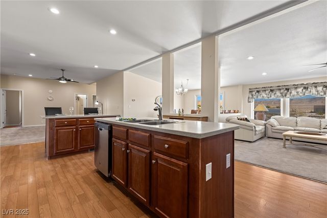 676 Allen Steward Street, Overton, NV 89040