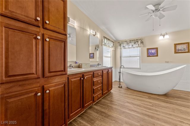 676 Allen Steward Street, Overton, NV 89040