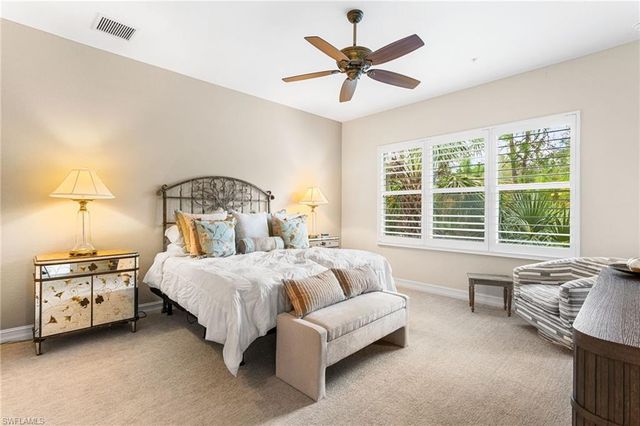 7825 Hawthorne DR 2104, Naples, FL 34113