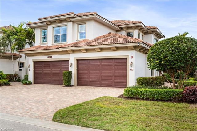 7825 Hawthorne DR 2104, Naples, FL 34113