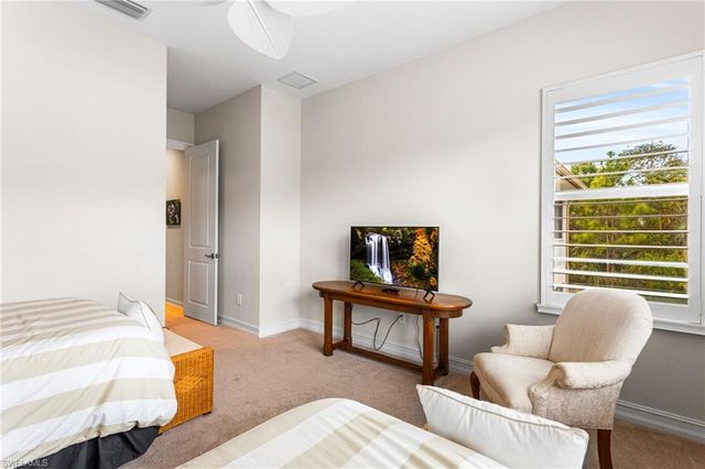 7825 Hawthorne DR 2104, Naples, FL 34113