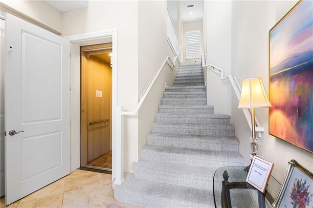 7825 Hawthorne DR 2104, Naples, FL 34113