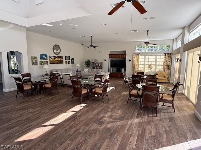 7825 Hawthorne DR 2104, Naples, FL 34113