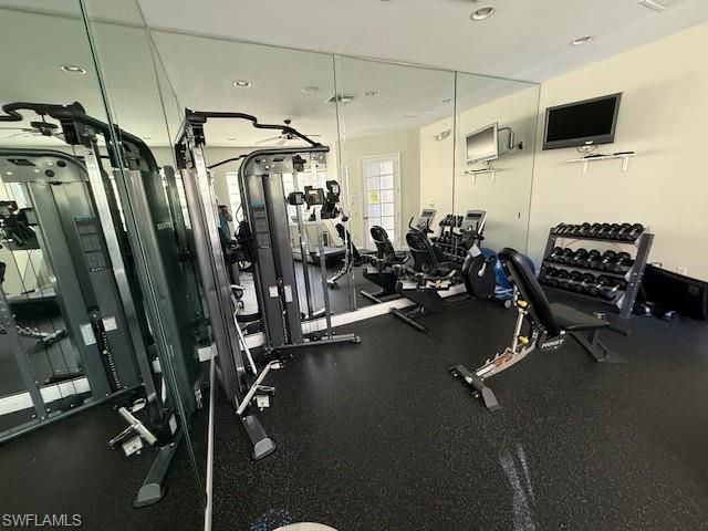 7825 Hawthorne DR 2104, Naples, FL 34113