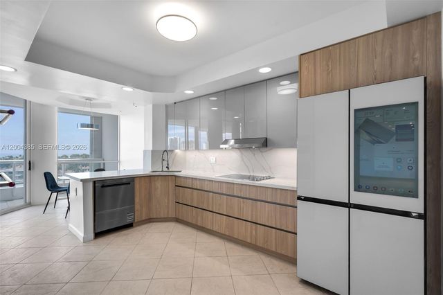 21150 E Point Pl 904, Aventura, FL 33180