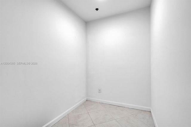 21150 E Point Pl 904, Aventura, FL 33180