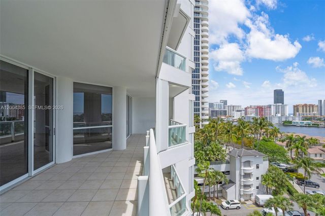 21150 E Point Pl 904, Aventura, FL 33180