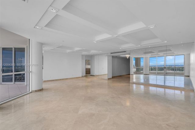 21150 E Point Pl 904, Aventura, FL 33180