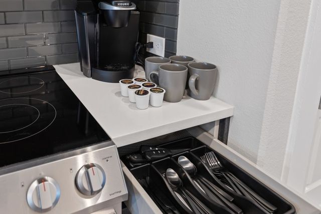 1120 Galveston Avenue 5, Fort Worth, TX 76104