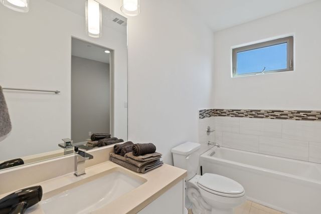 1120 Galveston Avenue 5, Fort Worth, TX 76104