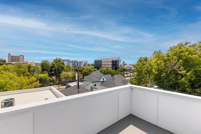 1120 Galveston Avenue 5, Fort Worth, TX 76104
