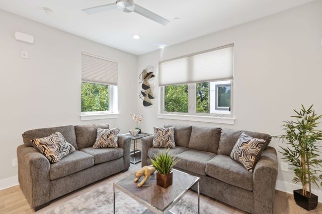 1120 Galveston Avenue 5, Fort Worth, TX 76104
