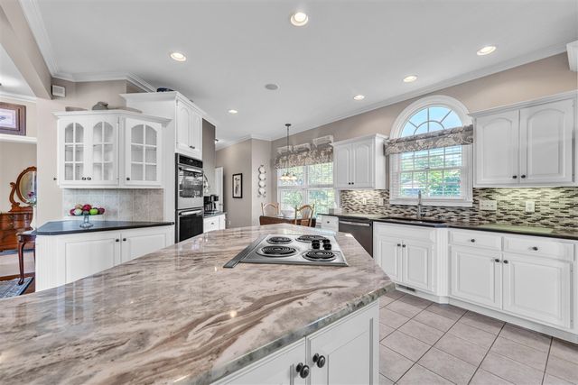 15311 S Barton Lake Drive, Vicksburg, MI 49097