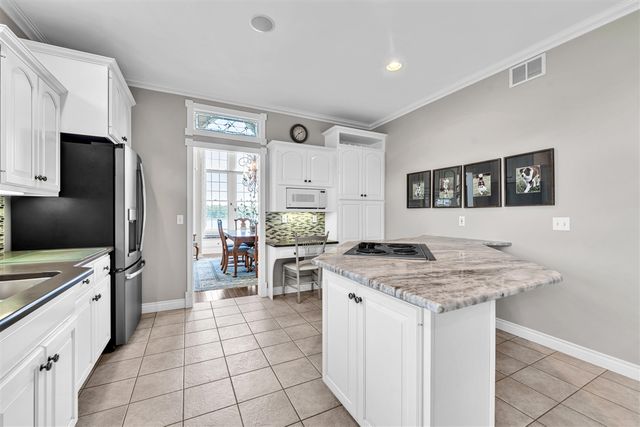15311 S Barton Lake Drive, Vicksburg, MI 49097