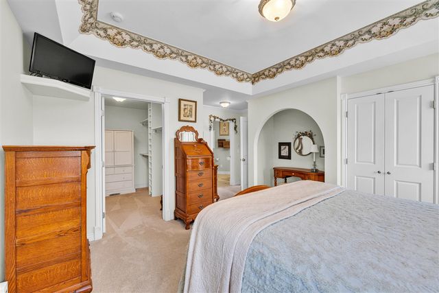 15311 S Barton Lake Drive, Vicksburg, MI 49097