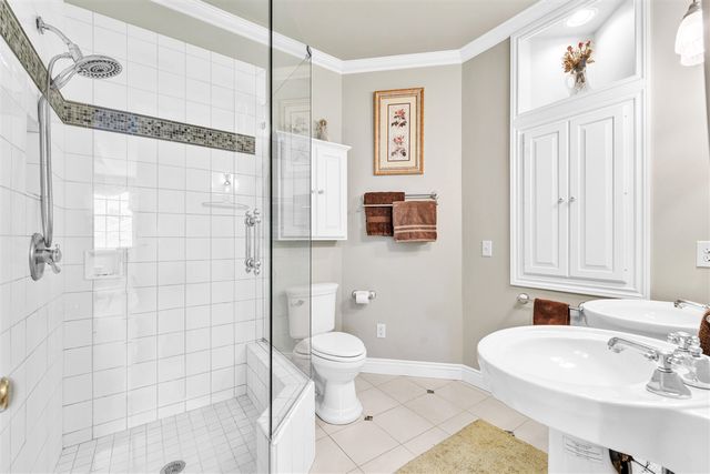15311 S Barton Lake Drive, Vicksburg, MI 49097