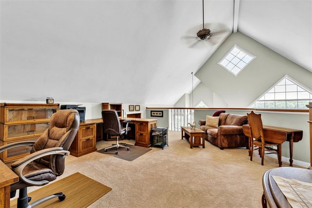 15311 S Barton Lake Drive, Vicksburg, MI 49097
