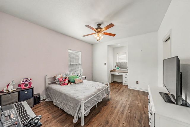 5480 Bridle Path, Aubrey, TX 76227