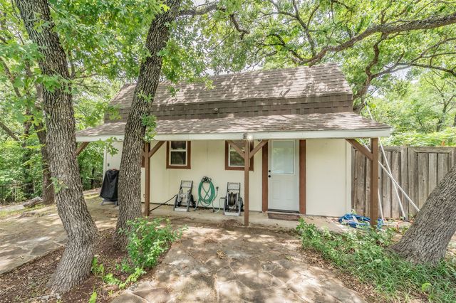 5480 Bridle Path, Aubrey, TX 76227