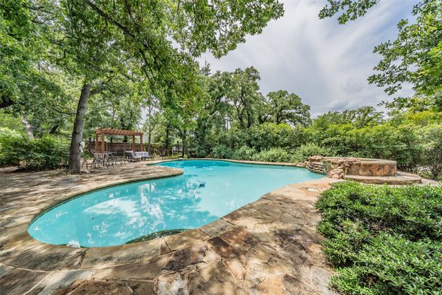 5480 Bridle Path, Aubrey, TX 76227