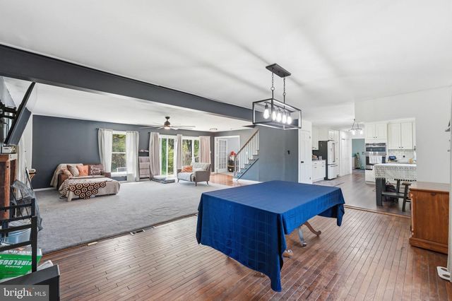 18 E BROOK KNOLL RD, Elkton, MD 21921