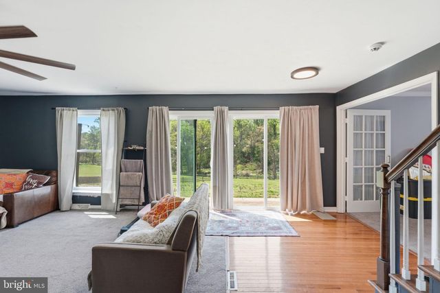 18 E BROOK KNOLL RD, Elkton, MD 21921