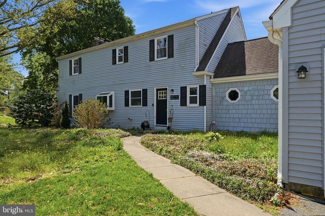 18 E BROOK KNOLL RD, Elkton, MD 21921