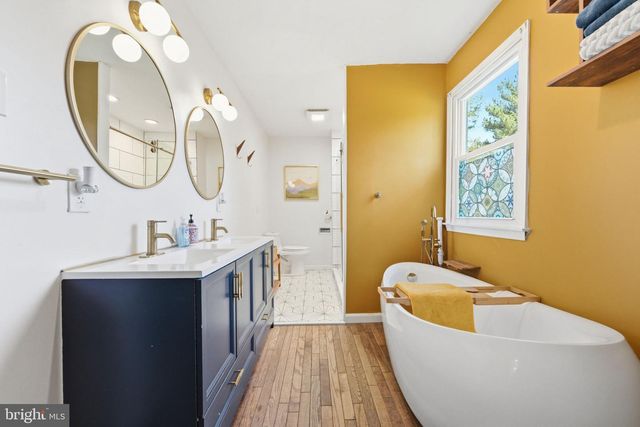 18 E BROOK KNOLL RD, Elkton, MD 21921