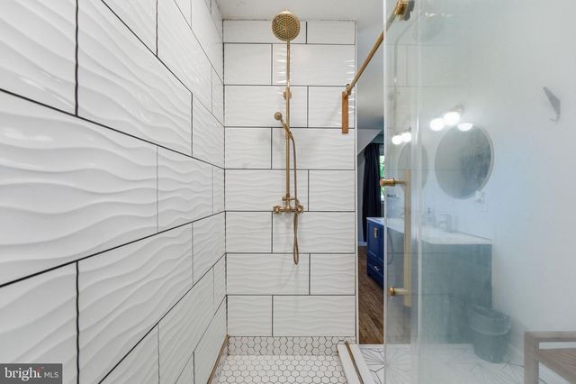 18 E BROOK KNOLL RD, Elkton, MD 21921