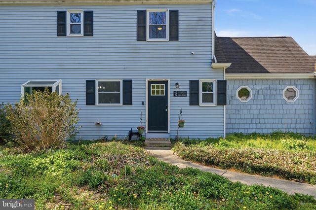 18 E BROOK KNOLL RD, Elkton, MD 21921