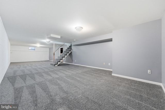 18 E BROOK KNOLL RD, Elkton, MD 21921