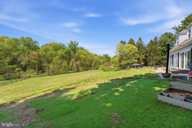 18 E BROOK KNOLL RD, Elkton, MD 21921