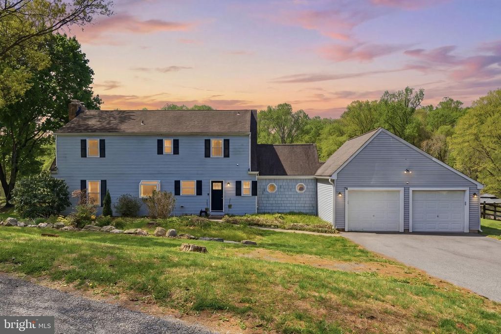 18 E BROOK KNOLL RD, Elkton, MD 21921