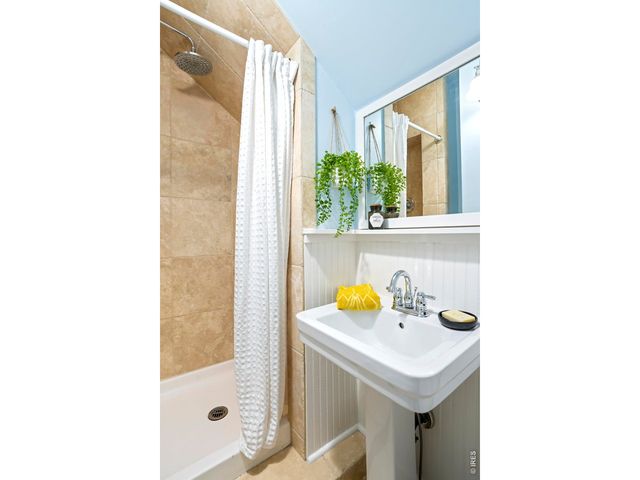 2025 18th St, Boulder, CO 80302