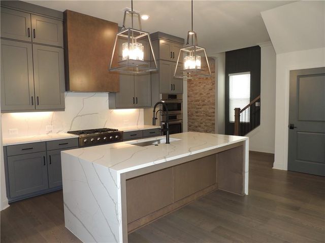 687 SUMMIT HILL Way, Cumming, GA 30040